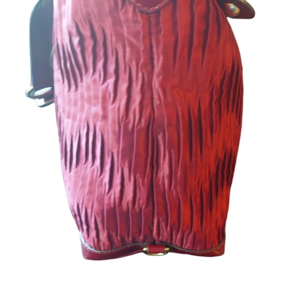 Coach Ashley satchel handbag/shoulder bag Red Gathered sateen/patent leather - Picture 9 of 16